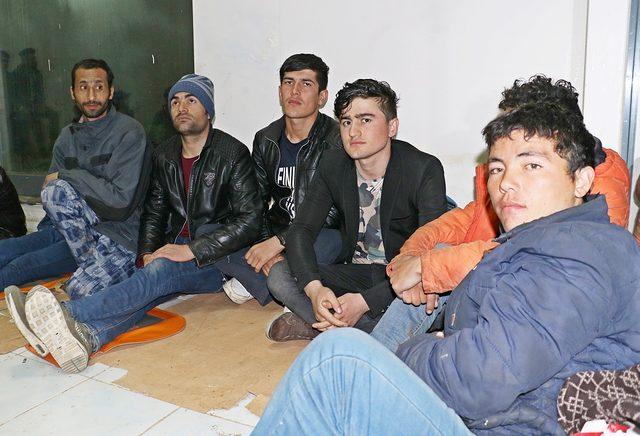 Parası biten 40 göçmen Diyarbakır otogarında kalıyor