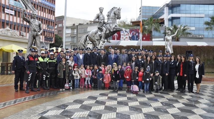Polis Teşkilatı&rsquo;nın kuruluş yıl d&ouml;n&uuml;m&uuml; Menemen&rsquo;de kutlandı