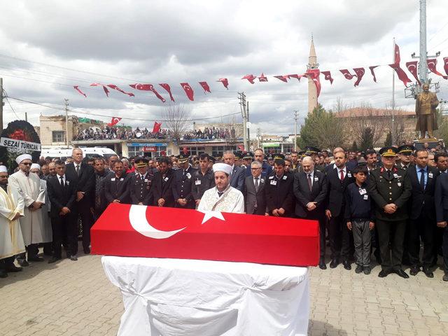 Uzman Onbaşı Halis Sayın, Niğde'de toprağa verildi