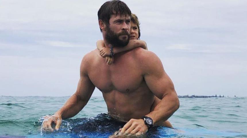 Chris Hemsworth, James Bond rolüne talip!