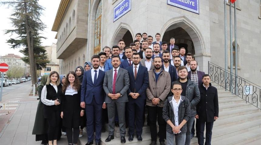 AK Gen&ccedil;likten Başkan Arı&rsquo;ya tebrik ziyareti