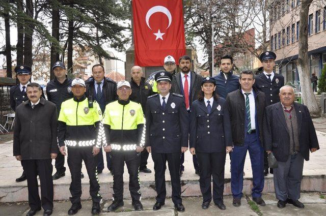 Polis haftası ile ilgili mesajlar, en anlamlı sözler | Şehit polisler için duygulandıran fotoğraflı mesajları