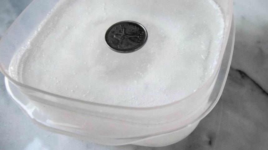 Tatilden önce buzdolabınıza bozuk para bıraktığınızda bakın ne işe yarıyor