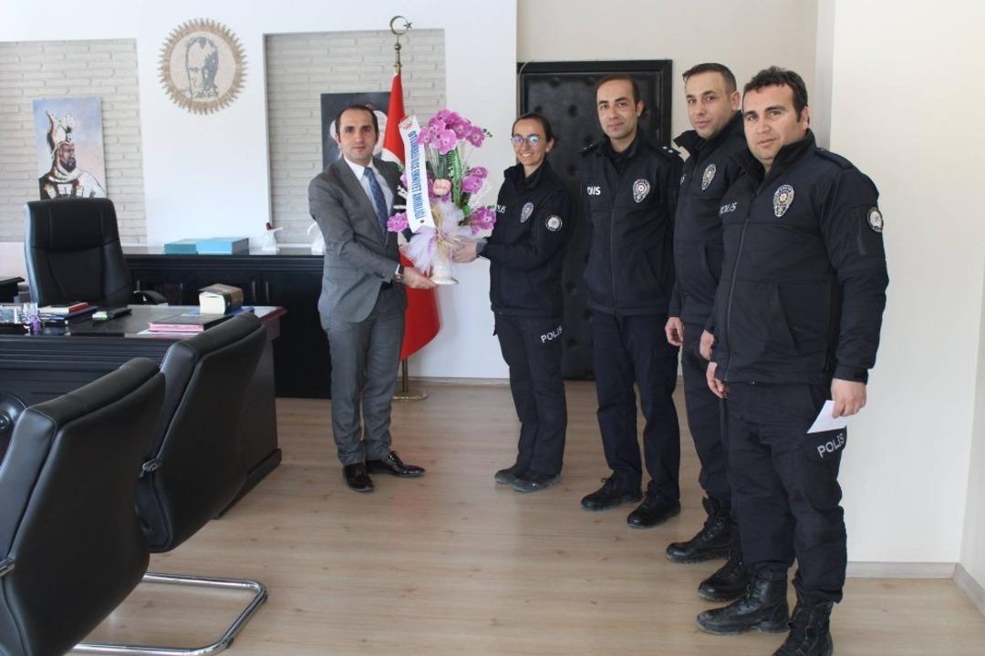 Otlukbeli&rsquo;de Polis Haftası kutlandı