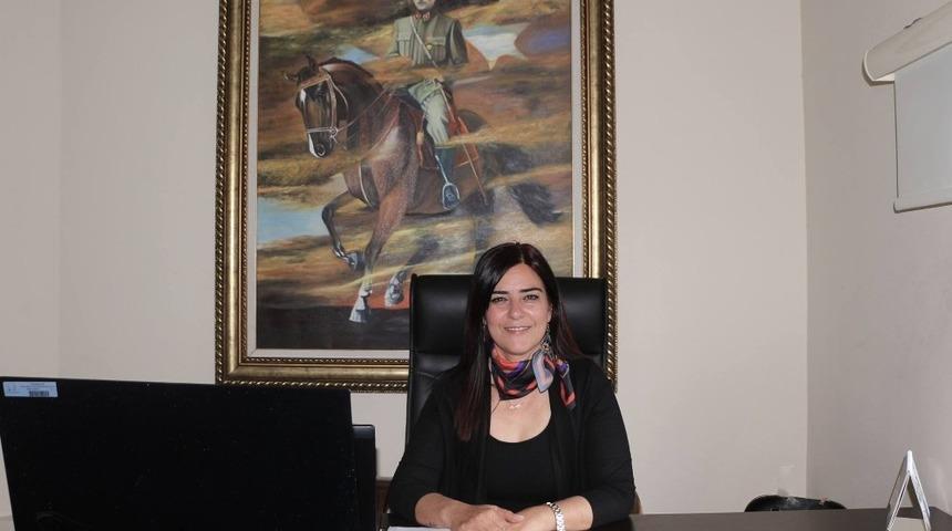 Kuşadası&rsquo;nda ilk başkan vekili kadın meclis &uuml;yesi oldu