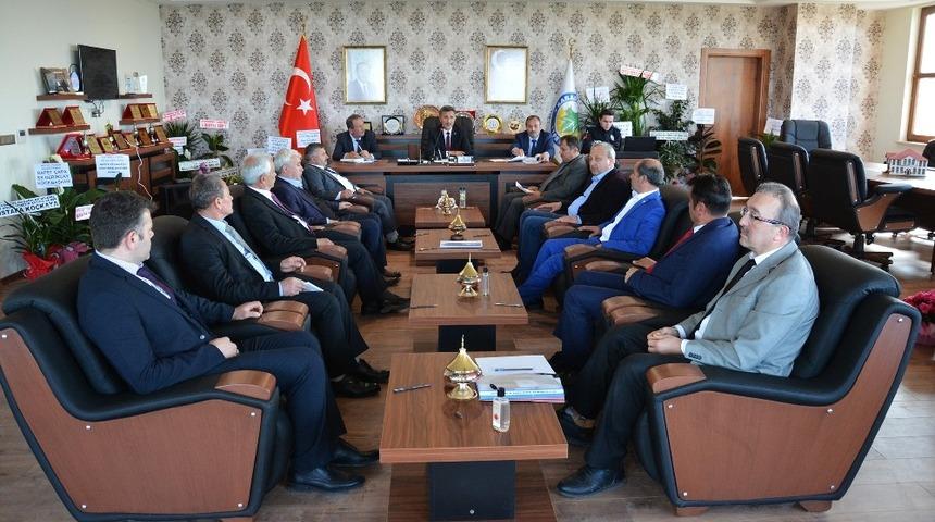 Kabad&uuml;z&rsquo;de yeni d&ouml;nemin ilk meclis toplantısı yapıldı