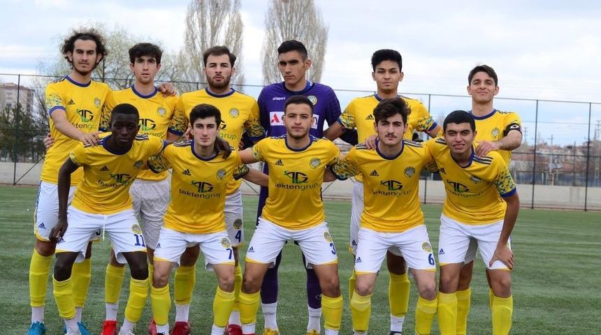 Kayseri U-19 Futbol Ligi&rsquo;nde şampiyon olan takımlar belli oldu