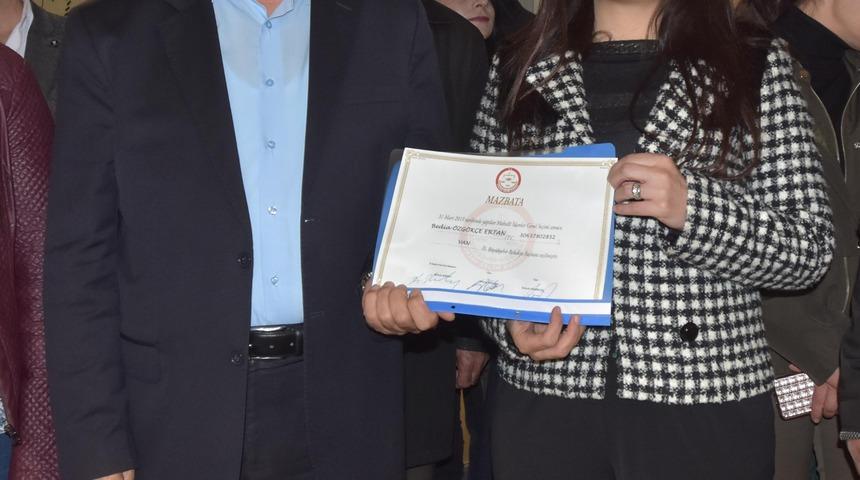 Van'da HDP'li Bedia &Ouml;zg&ouml;k&ccedil;e Ertan mazbatasını aldı