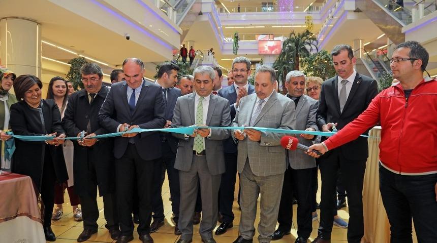 Talaslı Kadınlardan &Ccedil;ini Sergisi