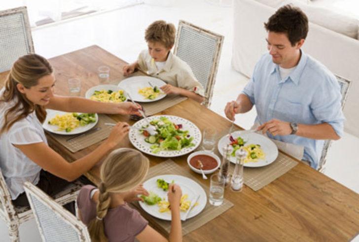 Yemeği Hızlı Yiyenler Dikkat