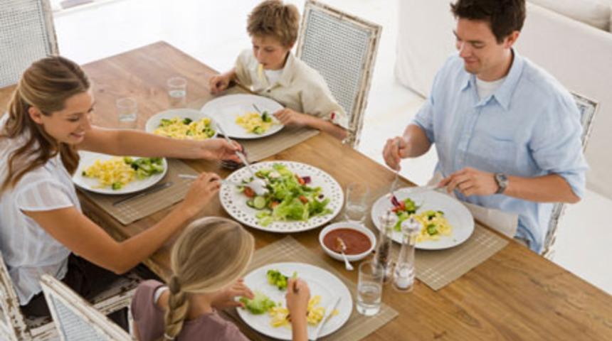 Yemeği Hızlı Yiyenler Dikkat