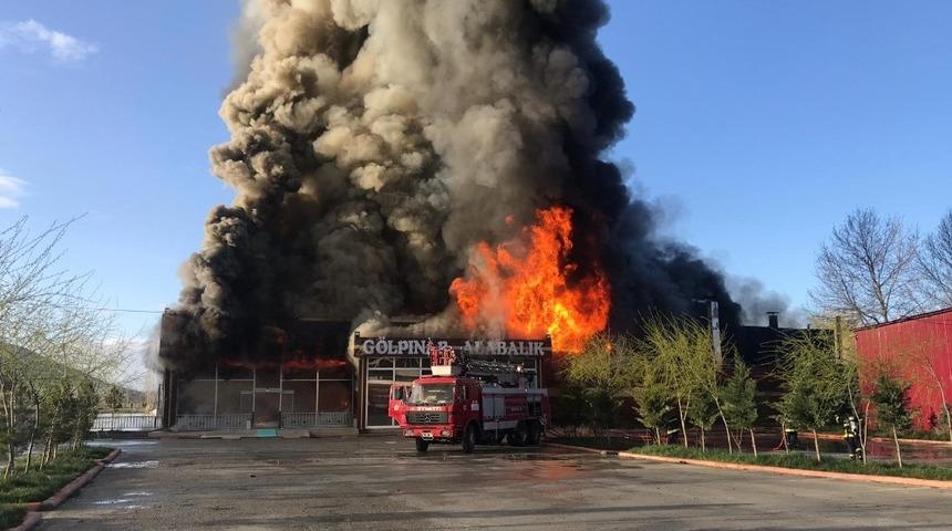 Yanan restoranında 3 milyon TL&rsquo;lik hasar oluştu