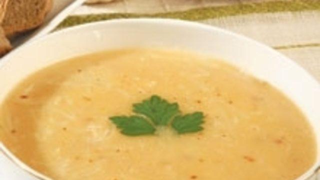 Tavuklu Şehriye Çorbası