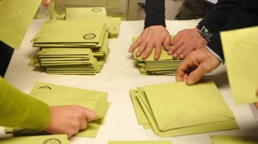 AK Parti'nin 'Büyükçekmece' iddialarına CHP'den 'Iğdır' yanıtı