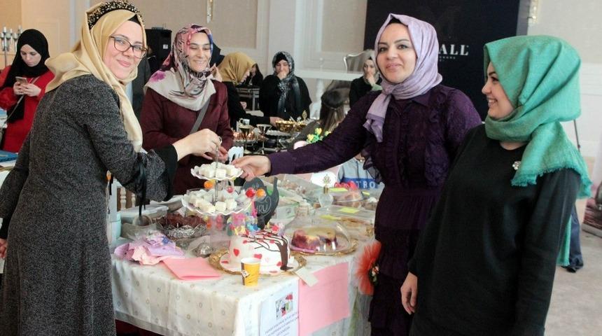 Sosyal medya fenomenleri alışveriş festivaliyle m&uuml;şterileriyle buluştu