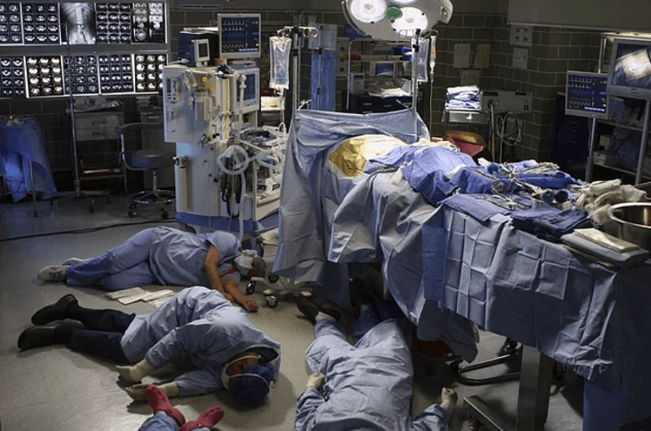 Kanının kokusuyla doktorları bayılttı! 3 kez otopsi yapıldı ama... G2