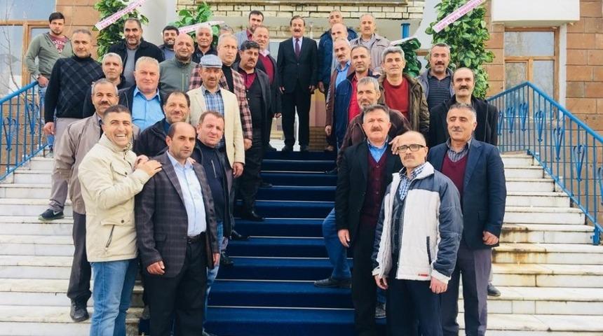 Tekel eski &ccedil;alışanları, Başkan Karayel&rsquo;i unutmadı