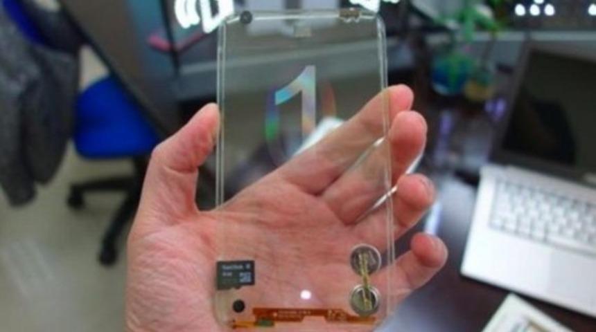 LG'den hem şeffaf hem ekranı katlanabilen telefon