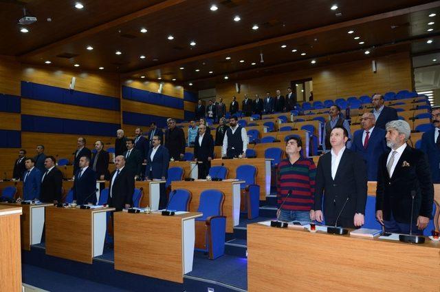 Palandöken Belediye Başkan Sunar, ilk meclis toplantısında birlik beraberlik mesajı verdi