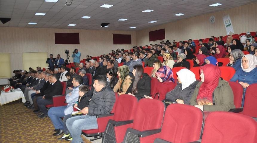 Bitlis&rsquo;te "Mahallene, Okuluna Sahip &Ccedil;ık: Uyuşturucuya Hayır" konferansı