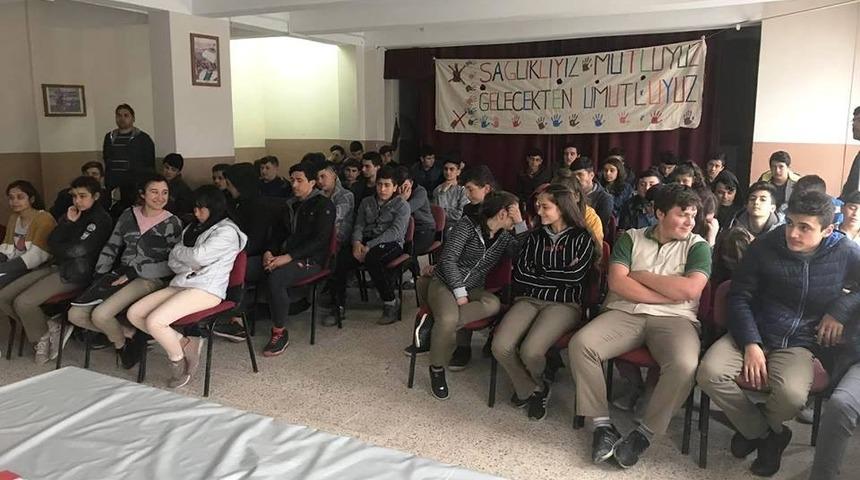 &Ouml;ğrenciler gıda konusunda bilgilendiriliyor