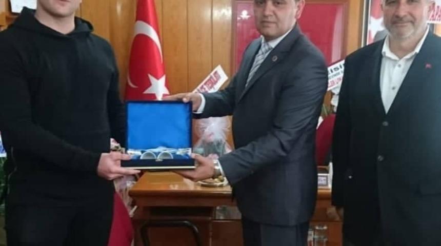 Aslanapa&rsquo;da doğalgaz &ccedil;alışmaları