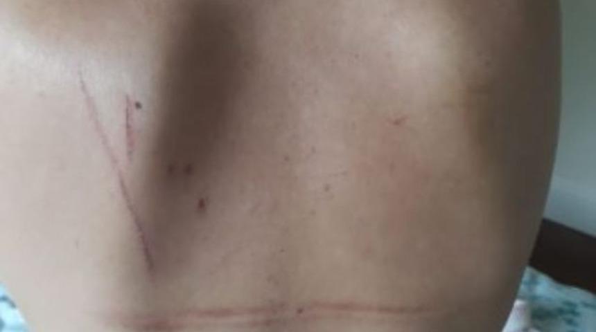 Genç futbolcudan kız arkadaşına akıl almaz işkence!