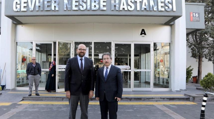 İl Sağlık M&uuml;d&uuml;r&uuml; Benli&rsquo;den ER&Uuml; Hastaneleri Başhekimi G&uuml;ney&rsquo;e Tebrik Ziyareti