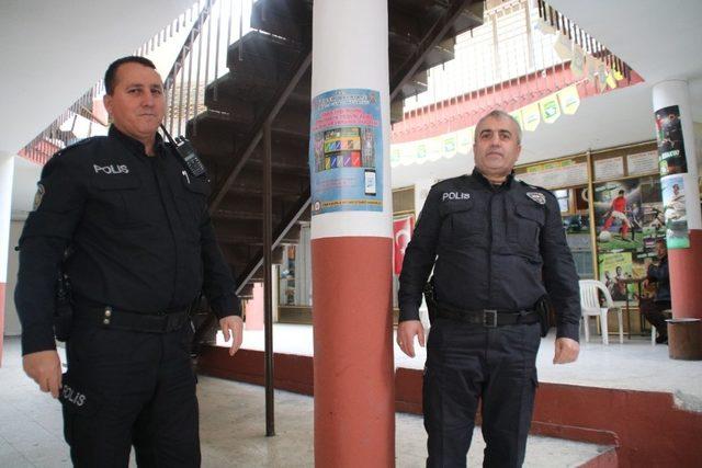 Gediz Polisi uyardı: Yasadışı sanal bahis suçtur