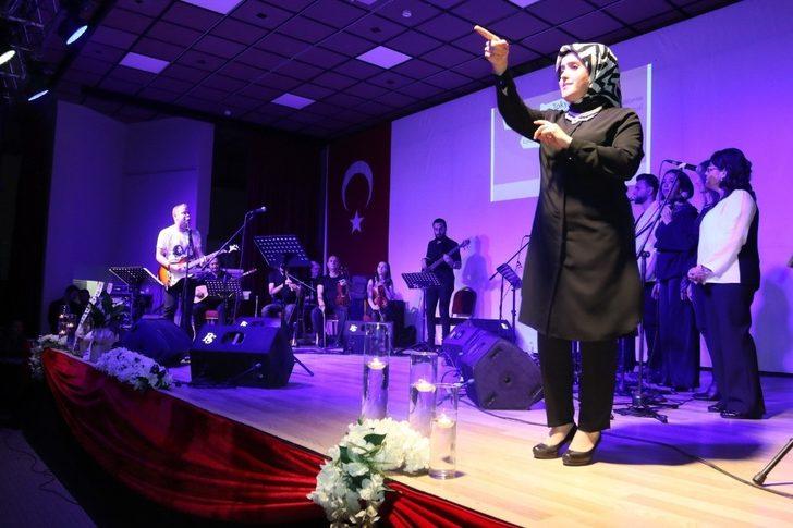 Barış Manço Akhisar’da şarkılarıyla anıldı G4