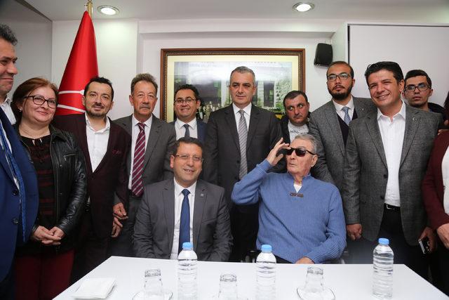 Baykal'dan ilk ziyaret, CHP Antalya İl Başkanlığı'na