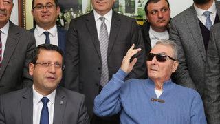 Deniz Baykal'dan ilk ziyaret