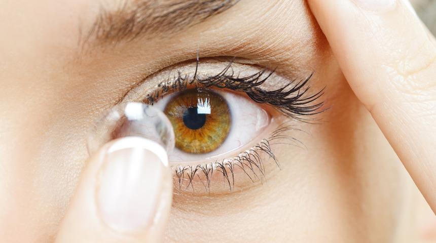 İşten eve d&ouml;nd&uuml;ğ&uuml;n&uuml;zde lenslerinizi &ccedil;ıkarın