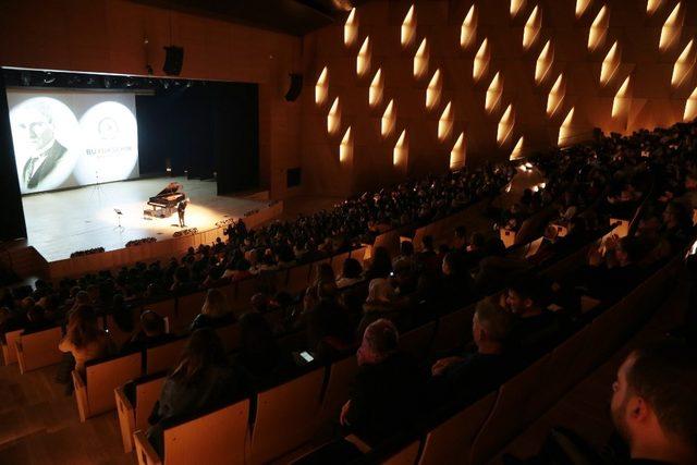 Büyükşehir piyano konserine ev sahipliği yaptı