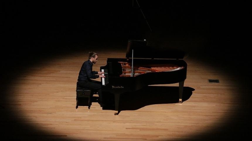 B&uuml;y&uuml;kşehir piyano konserine ev sahipliği yaptı