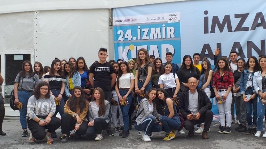 Kitap fuarına il&ccedil;elerden ziyaret&ccedil;i akını