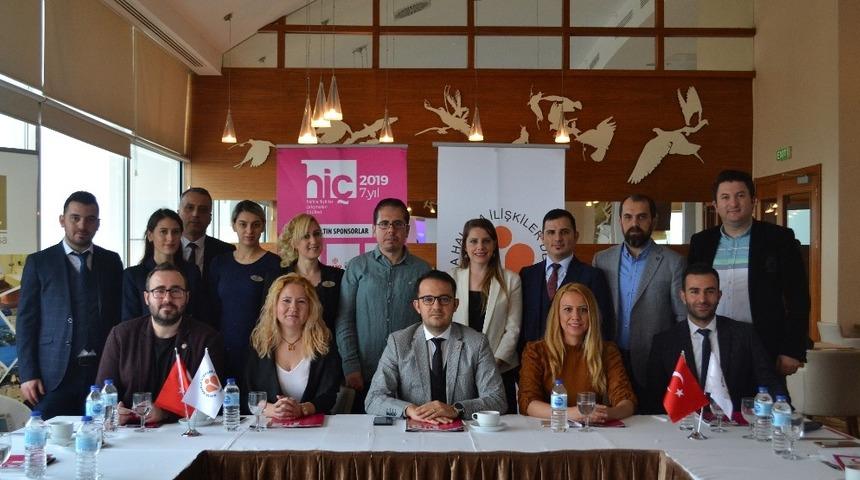 Hİ&Ccedil; &Ouml;d&uuml;lleri sahiplerini buluyor