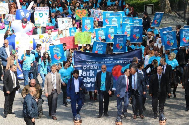 Gaziantepliler otizmli çocuklar için yürüdü G3