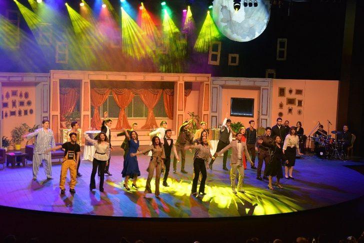 Gaziantep Kolej Vakfı’ndan tiyatro şöleni G3