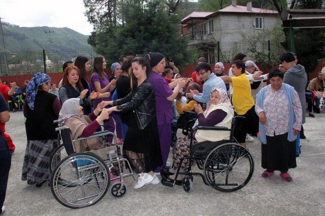 Bakım Merkezinde “Bahar Şenliği” düzenlendi