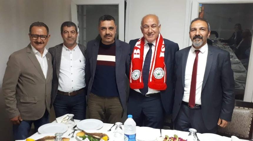 Milli sporcu Başkan, S&ouml;ke spor camiasına sevin&ccedil; oldu