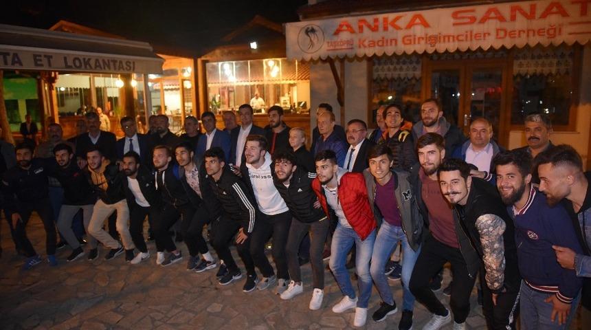 Başkan &Ccedil;atal, Taşk&ouml;pr&uuml;spor ile Boyabat 1868 Spor&rsquo;la bir araya geldi