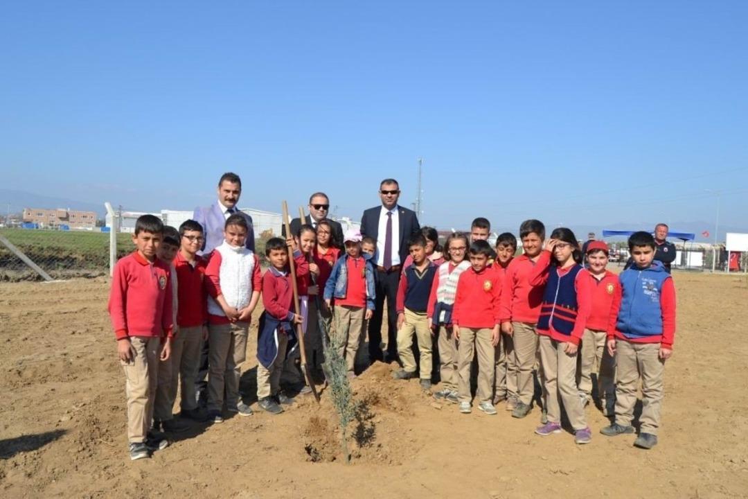 Cezaevi yerleşkesine Afrin şehitleri anısına fidan dikildi
