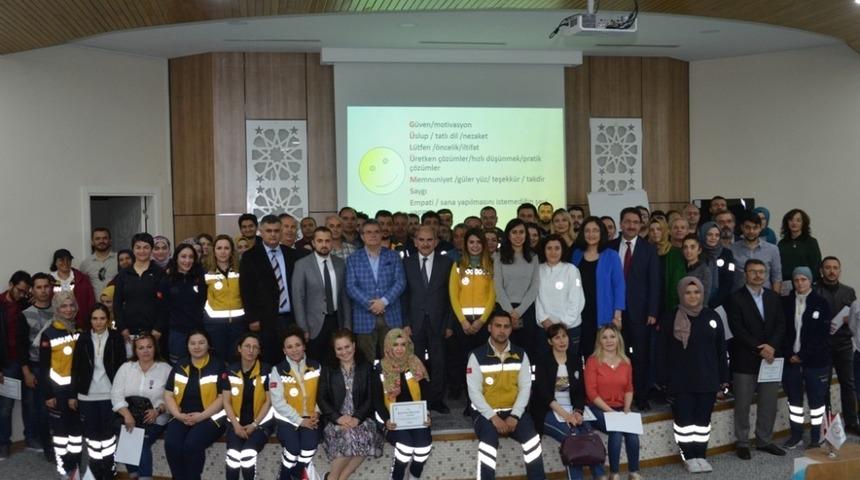 Konya&rsquo;da sağlık &ccedil;alışanlarına etkili iletişim eğitimi