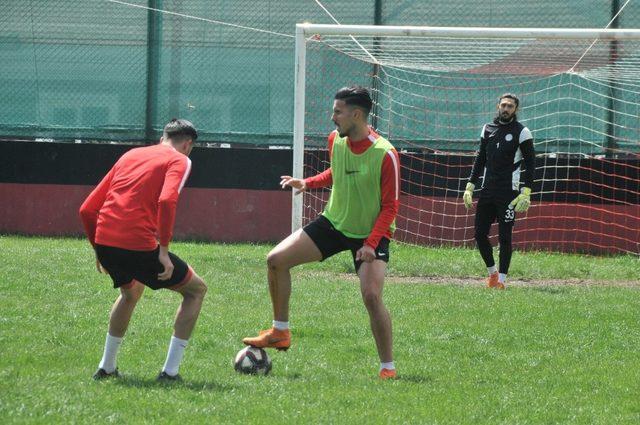 Karaköprü Belediyespor telafi peşinde