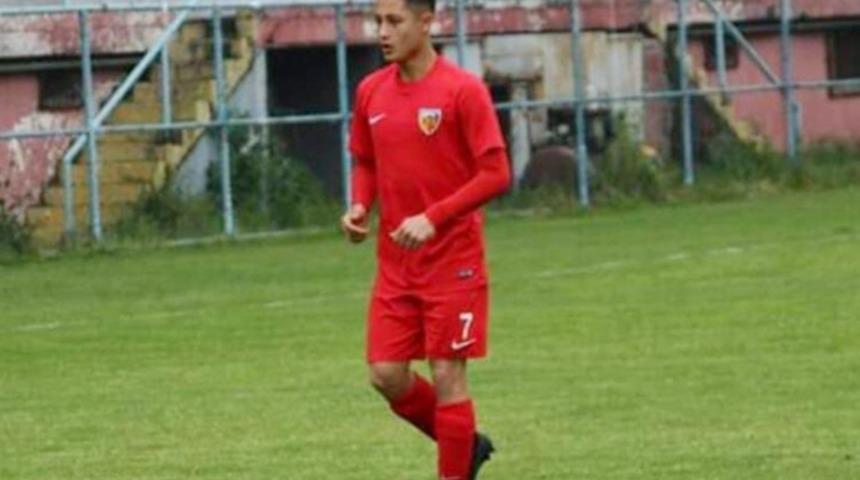 Yiğit, Beşiktaş ma&ccedil;ında yıldızlaştı