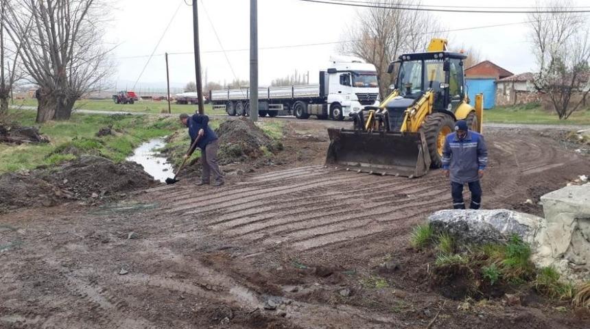 İn&ouml;n&uuml;&rsquo;de taşkın &ouml;nleme &ccedil;alışmaları