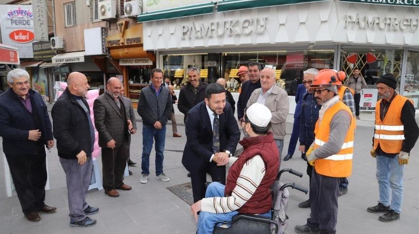 Belediye Başkanı Rasim Arı, esnaflara teşekkür ziyaretinde bulundu