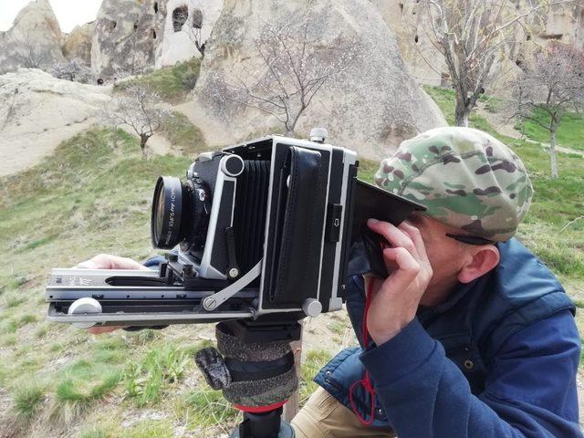 Çinli fotoğrafçı 35 yıldır aynı fotoğraf makinesini kullanıyor