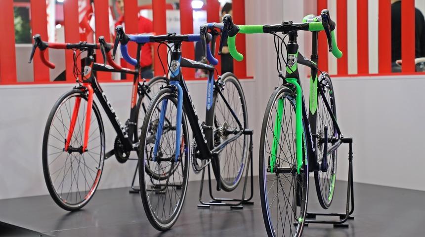 Bisiklet fuarının gözdesi: Fiyatı tam 90 bin lira
